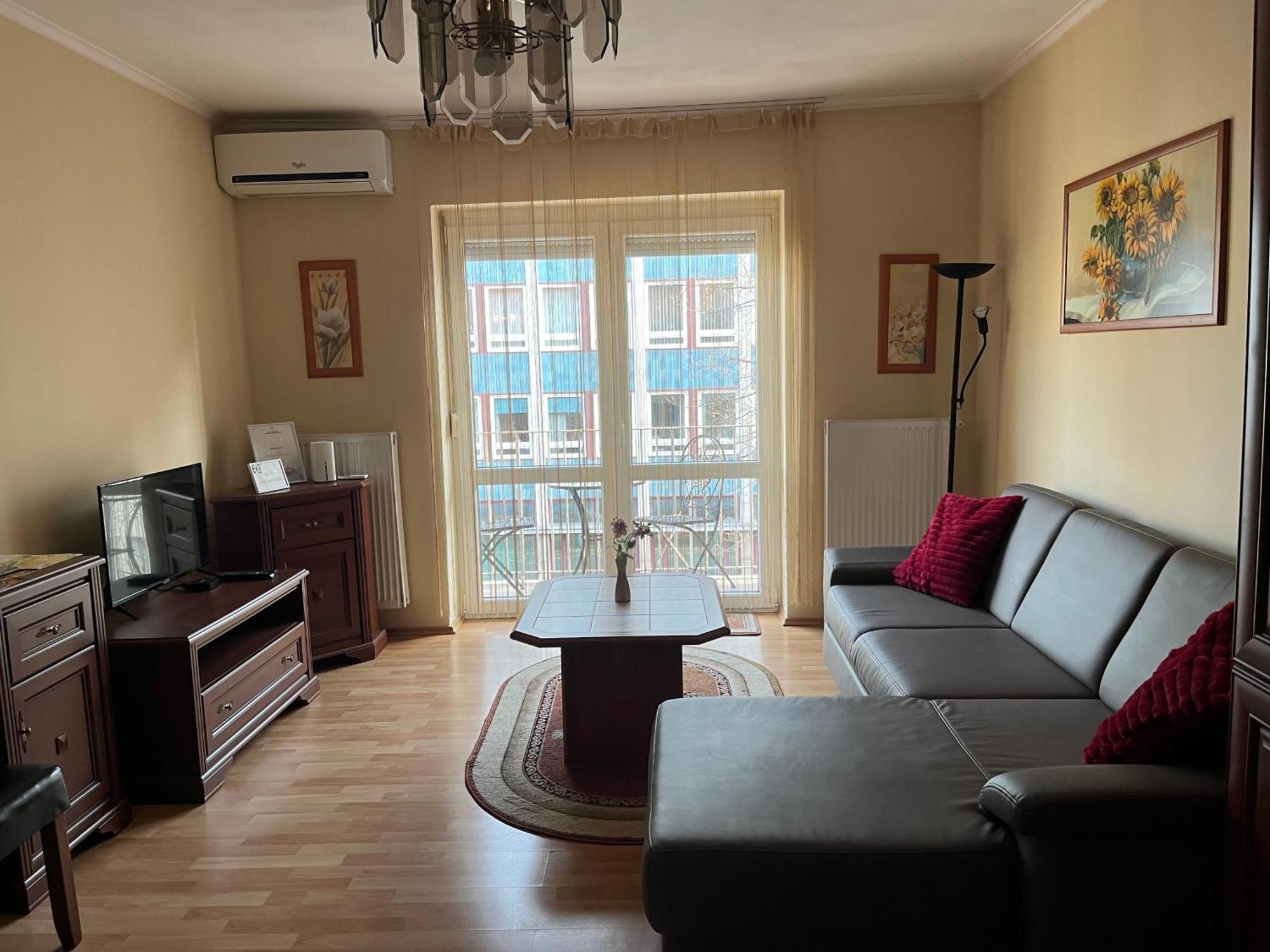Moonlight Apartment Gyor Exterior photo